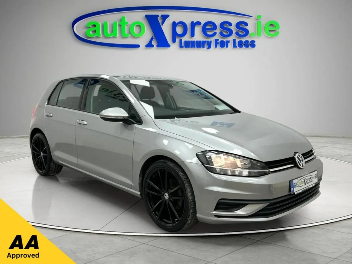 Volkswagen Golf 1.2 TSI Automatic, Reversing camer - Image 1