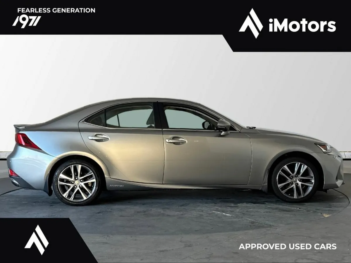 Lexus IS 300H EXECUTIVE EDITION - Image 2