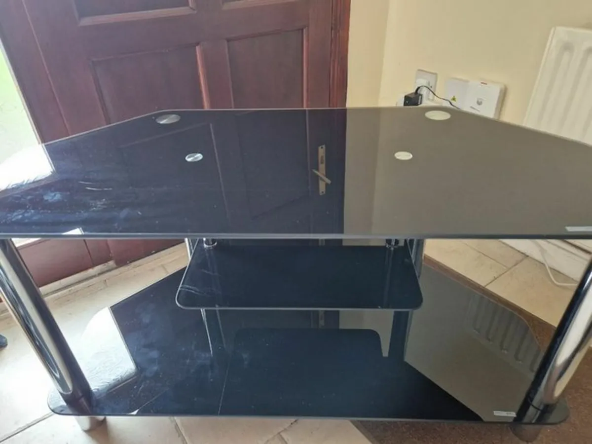 TV Table Stand, 3 tiers with middle shelf - Image 1