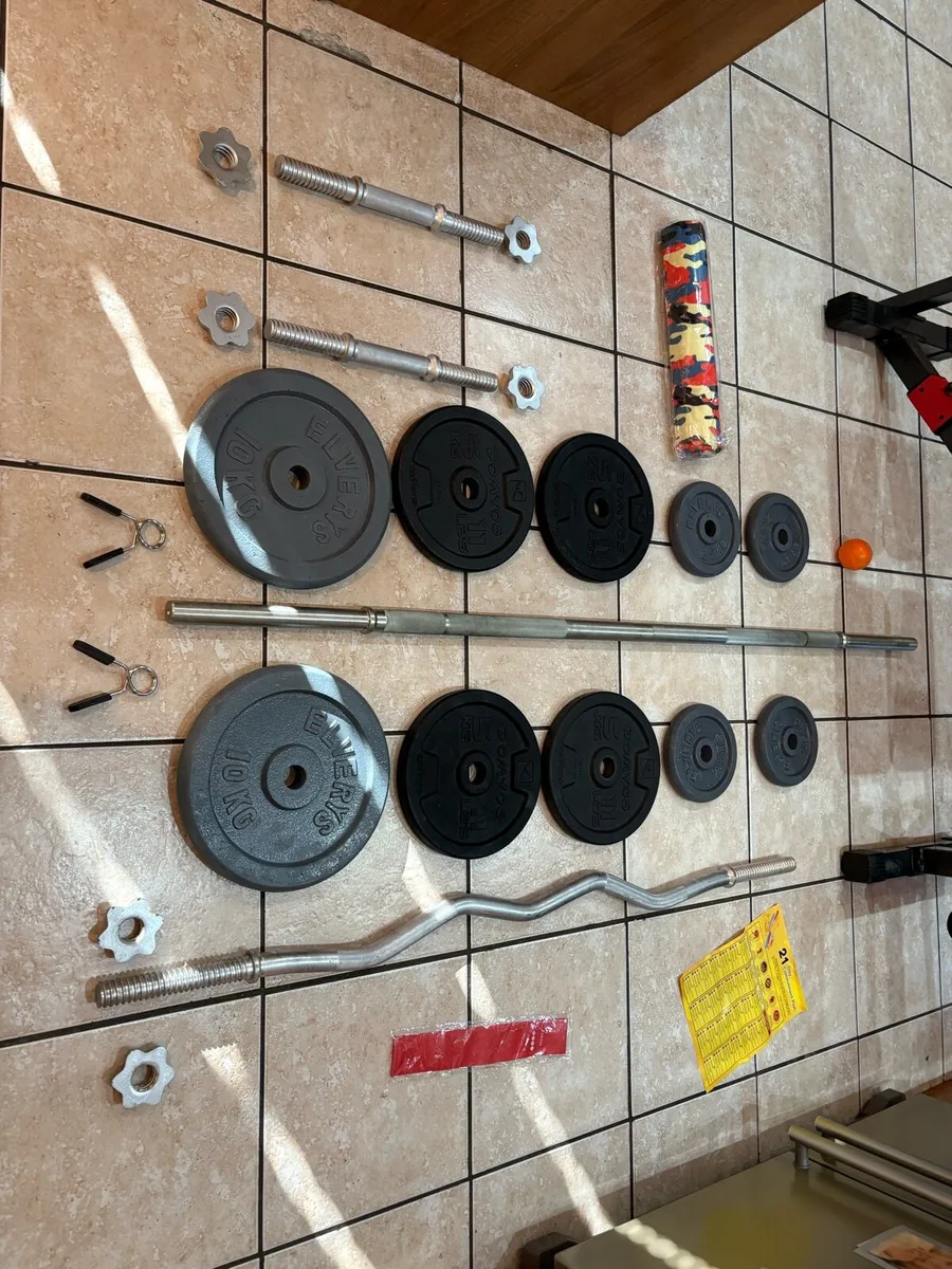 VERSATILE ALL IN METAL GYM WEIGHTLIFTING SET UP!!! - Image 3