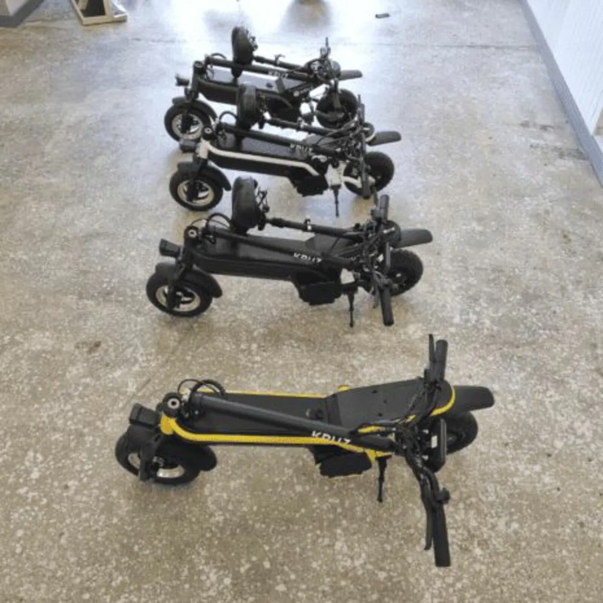 Enduro Folding Electric Scooter - Image 3