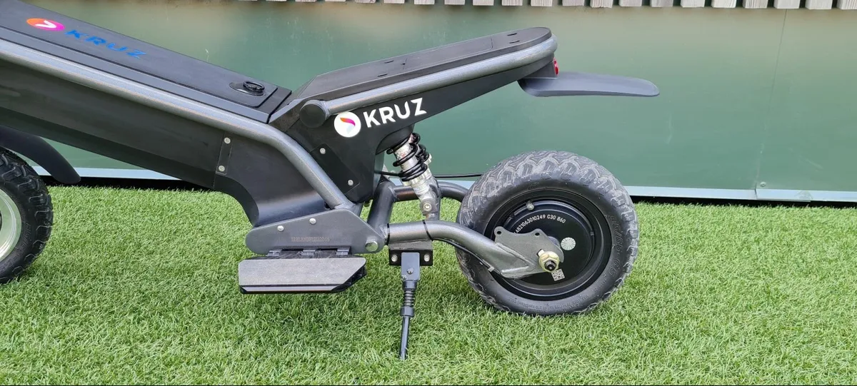 Enduro Folding Electric Scooter - Image 4