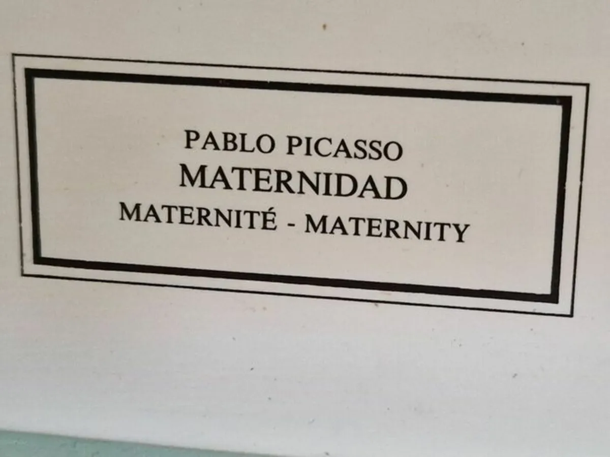 2x Madame Canals Portrait AND Maternidad Portraits - Image 4