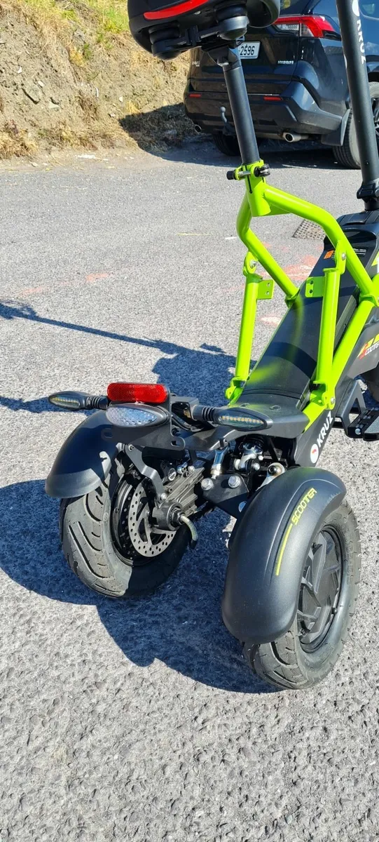 Raptor 3 Electric Scooter - Image 4