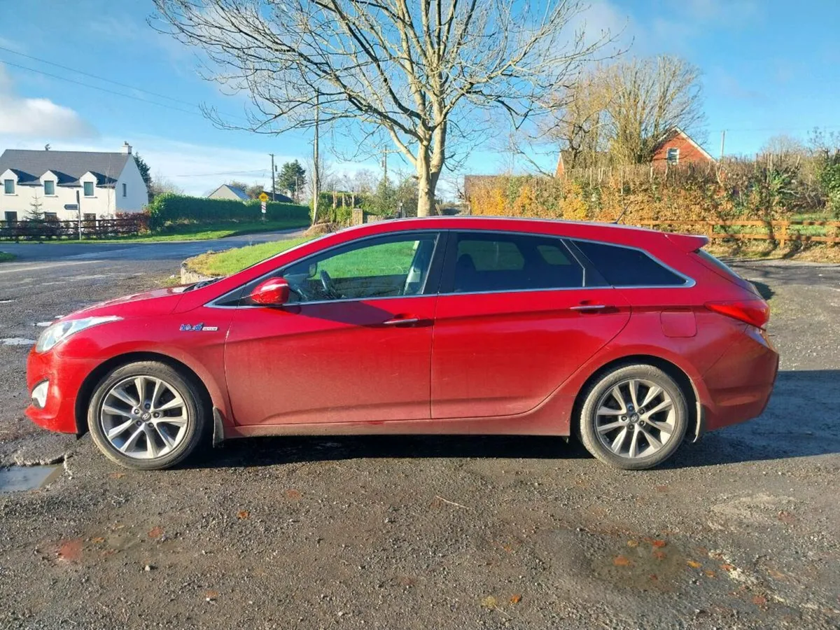 Hyundai i40 Estate - Image 3