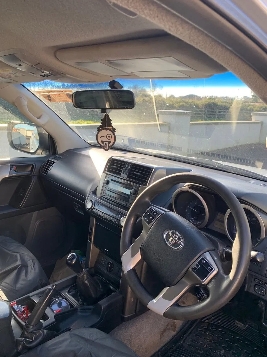 toyota landcruiser - Image 3