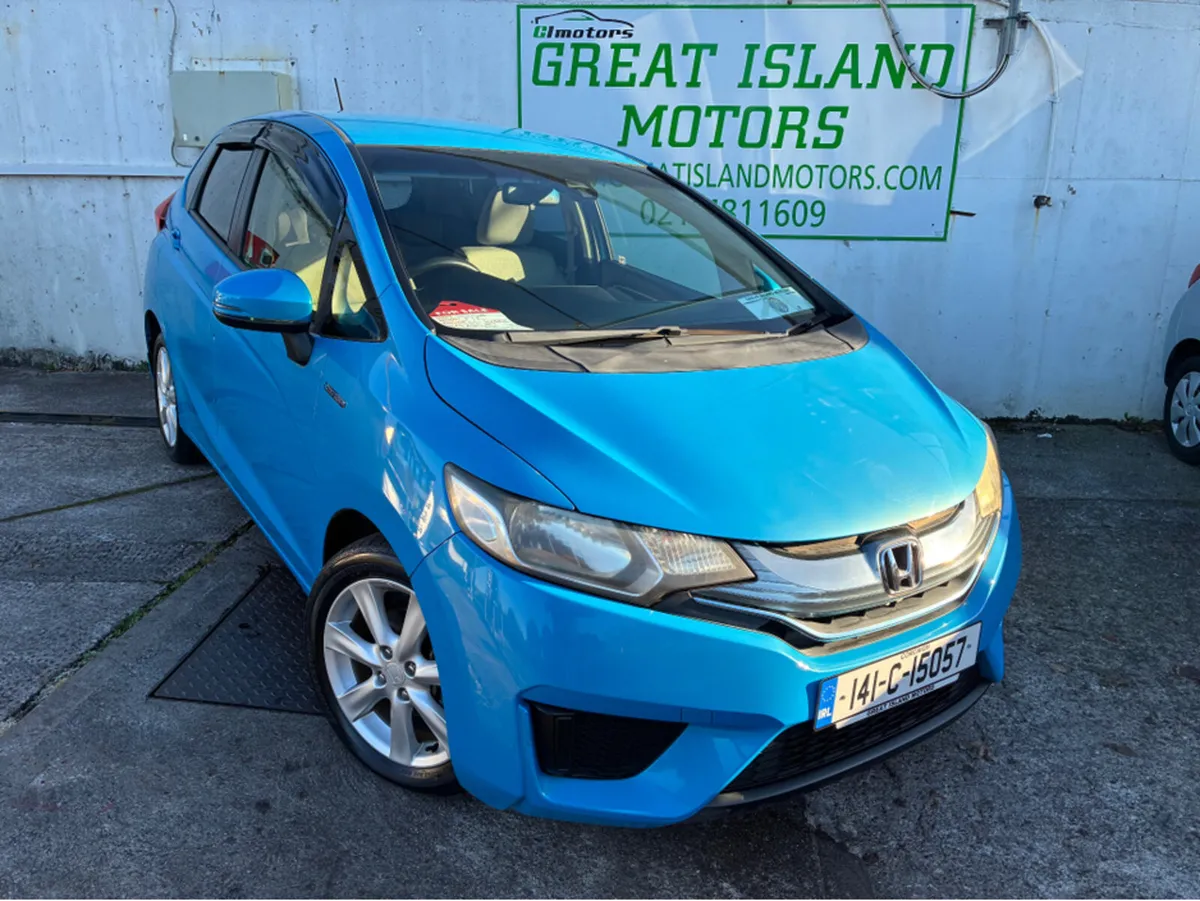 Honda Fit DAA-GP5 - Image 1