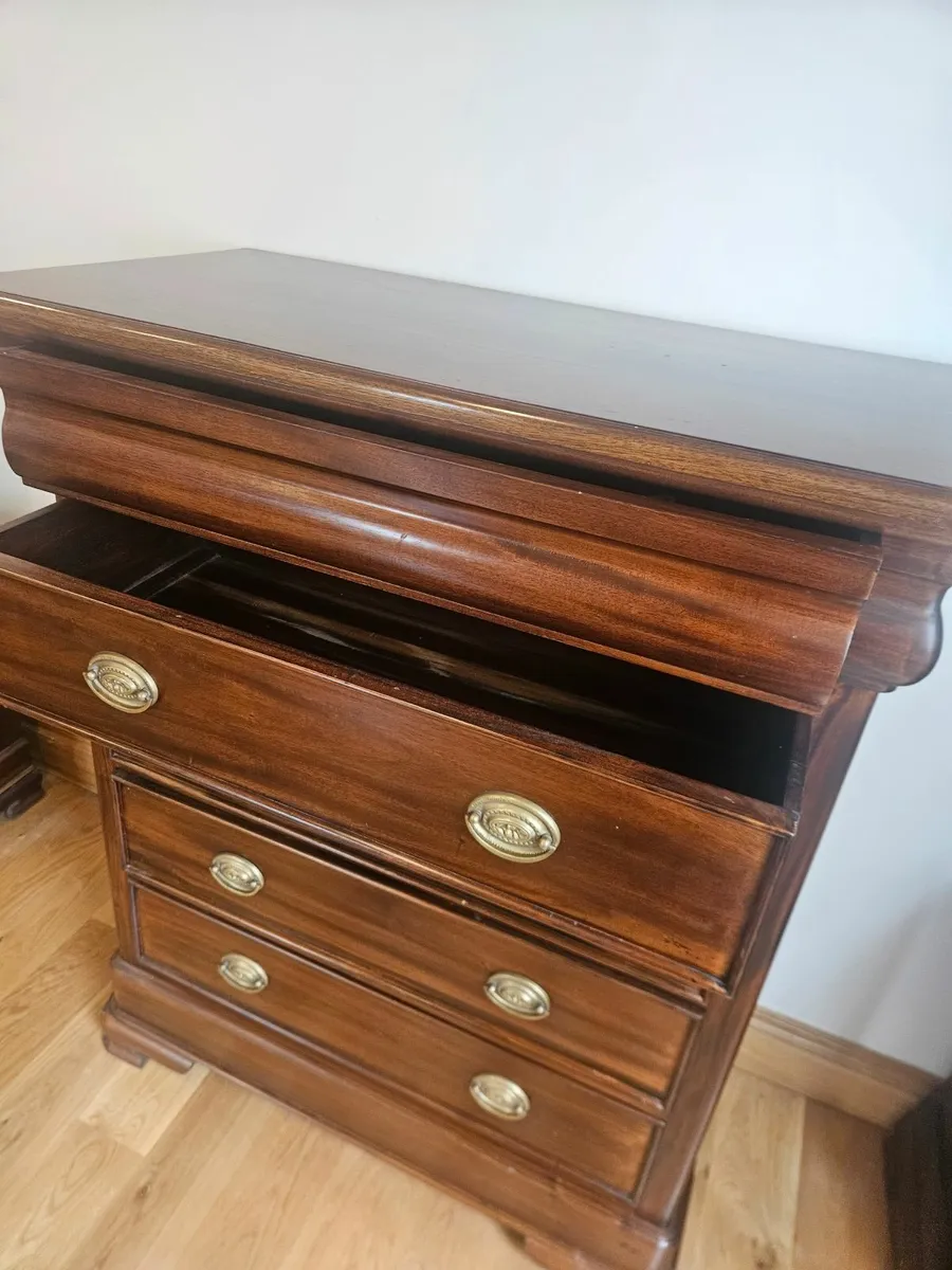 Solid Mahogany Tall Chest of 5 Drawers - Image 4