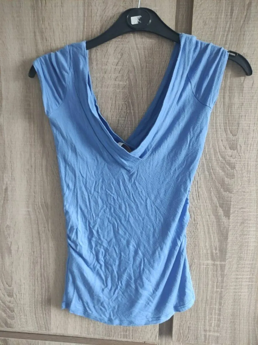 River Island blue top fits sm - Image 1