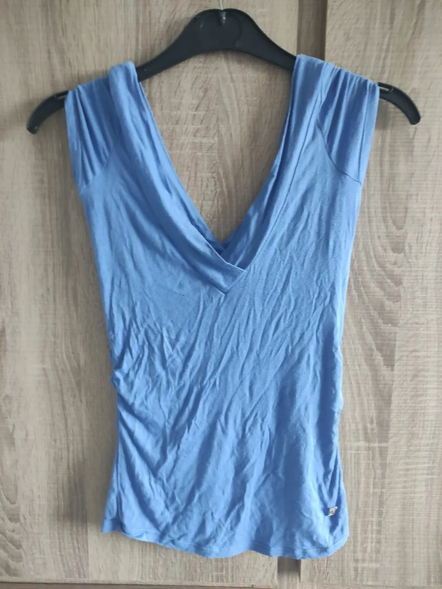 River Island blue top fits sm - Image 2