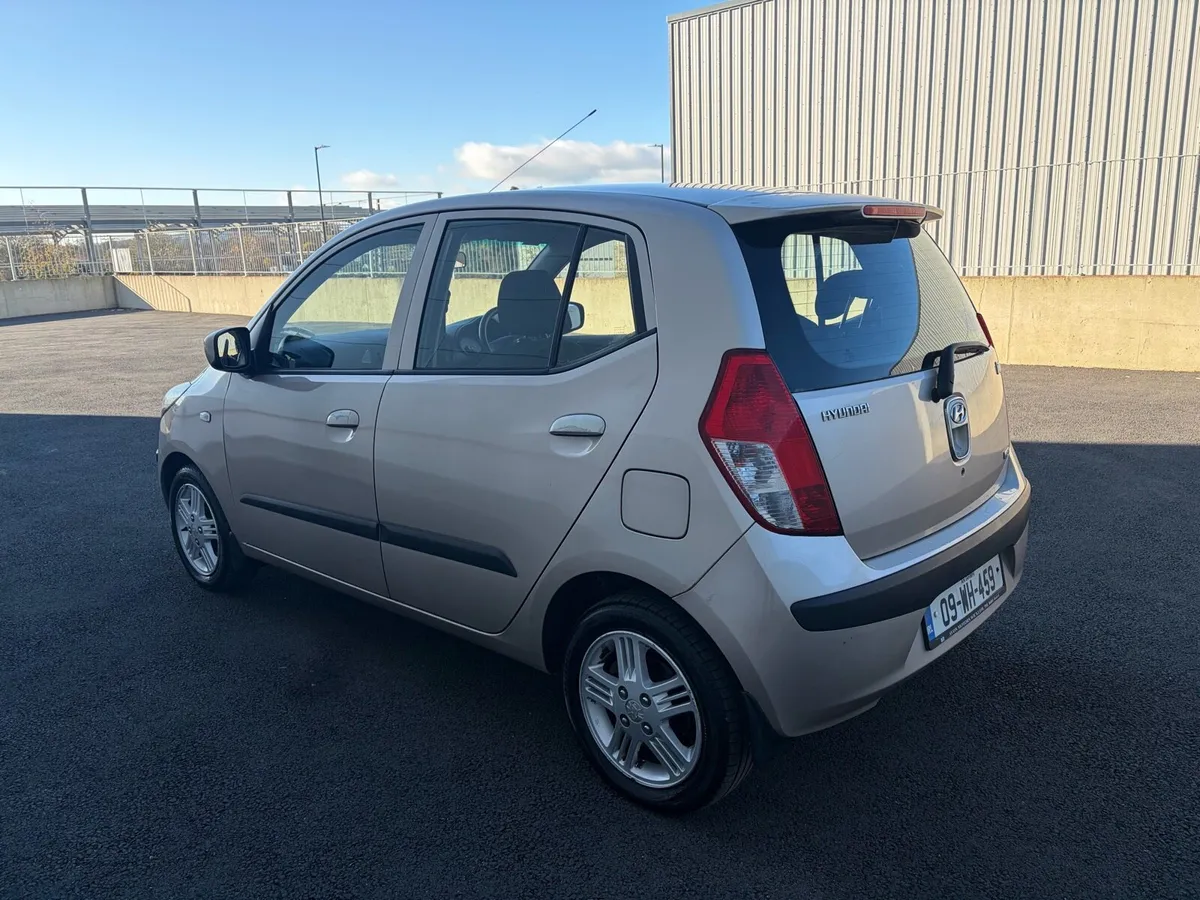 Hyundai i10 NEW NCT & TAX - Image 4