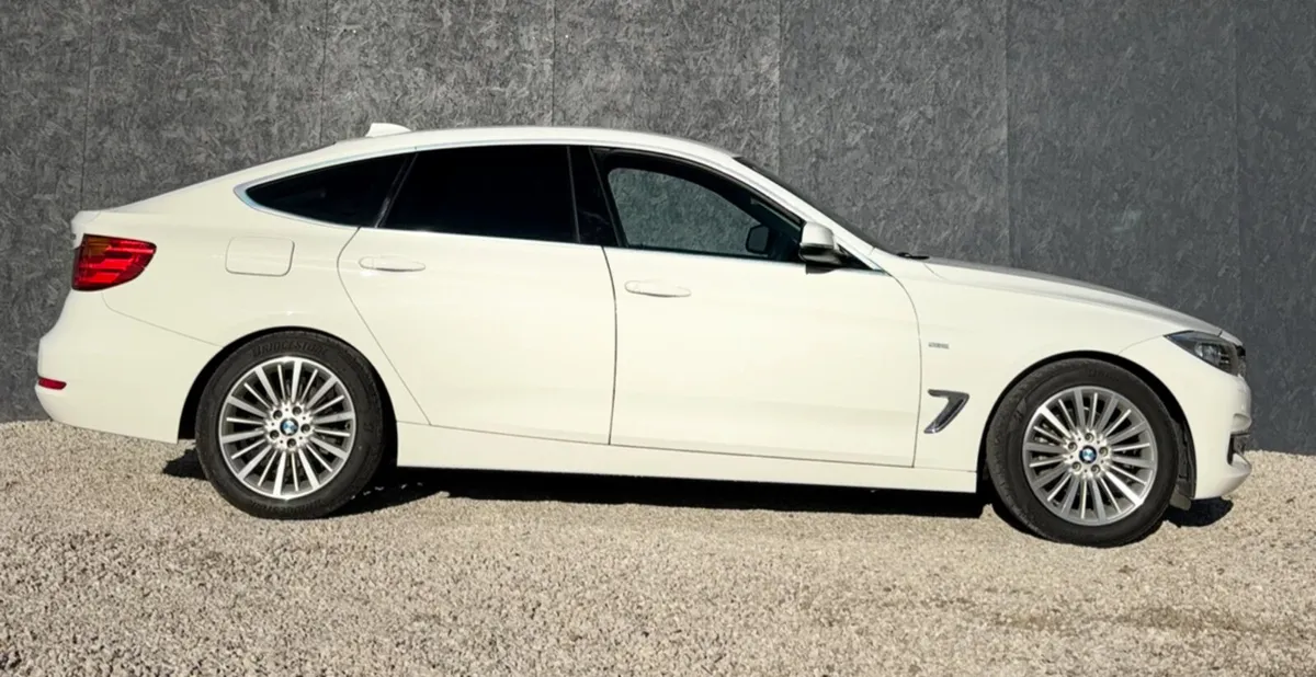 BMW 320i GT Automatic 2015 Very Low KM - Image 2