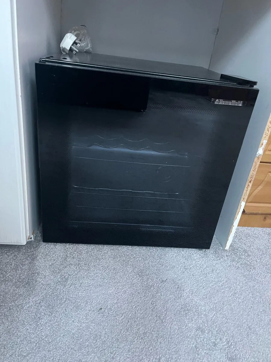 Beer Fridge - Image 1