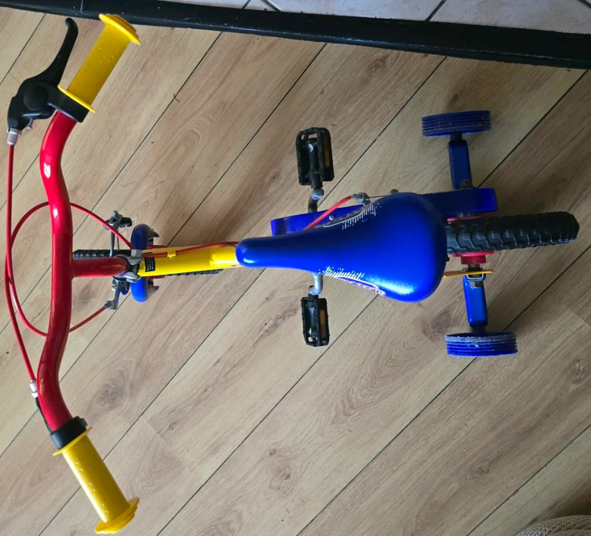 Toddler BIKE with training wheels - Image 2