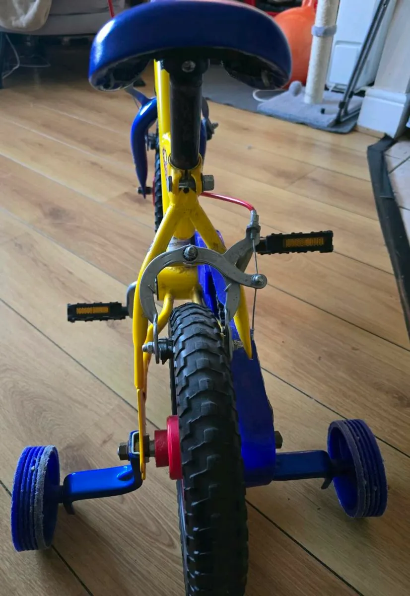 Toddler BIKE with training wheels - Image 3