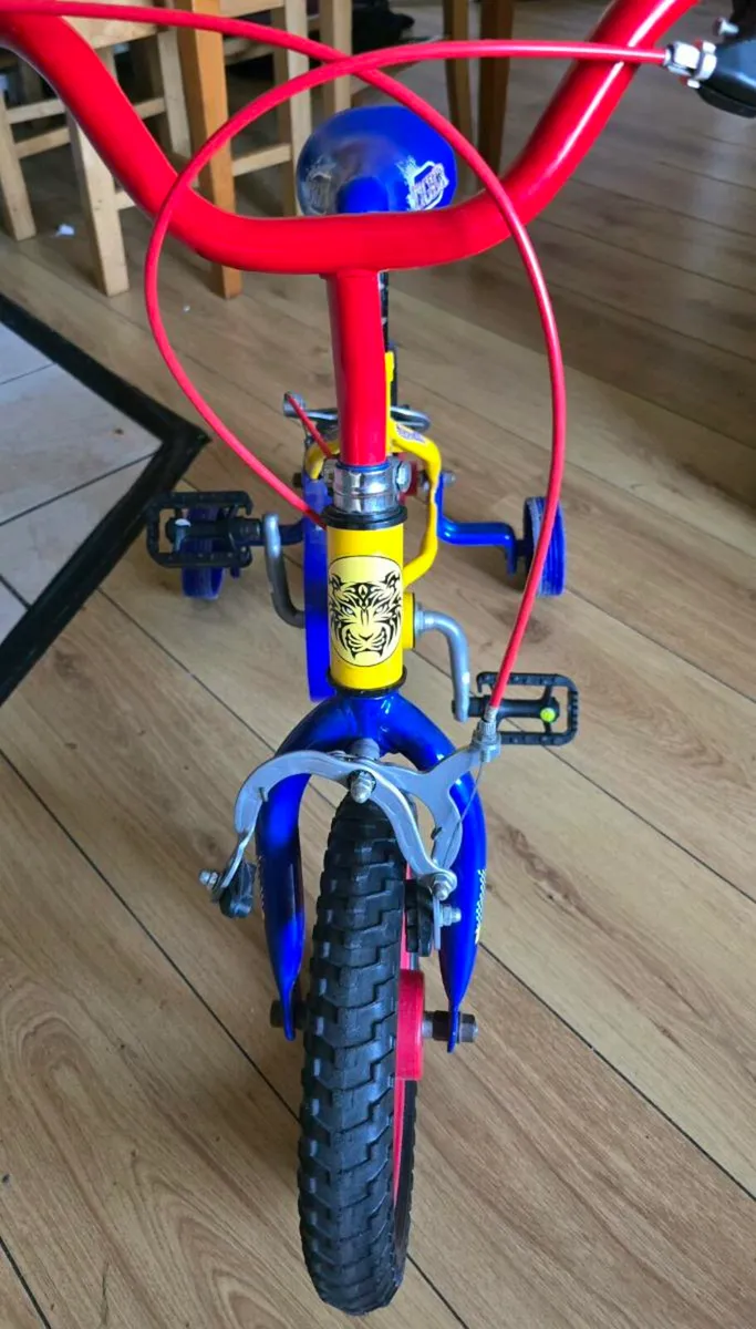 Toddler BIKE with training wheels - Image 4