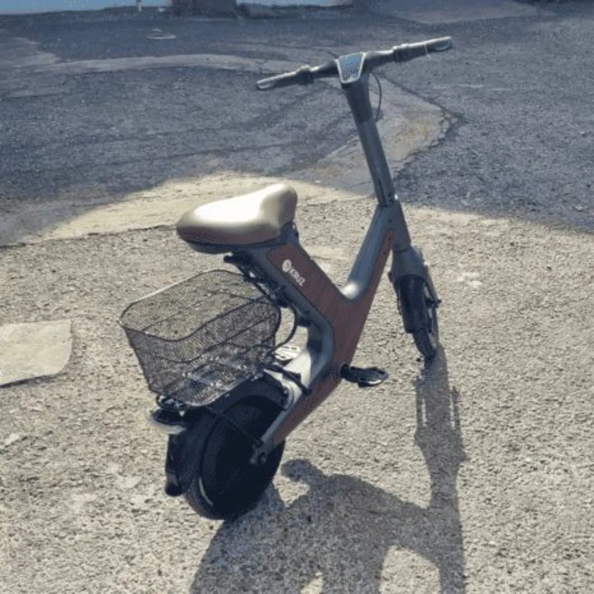 CT – Kruzer Electric Scooter - Image 4
