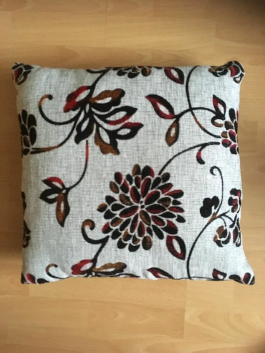 Beautiful Cushion - Image 2