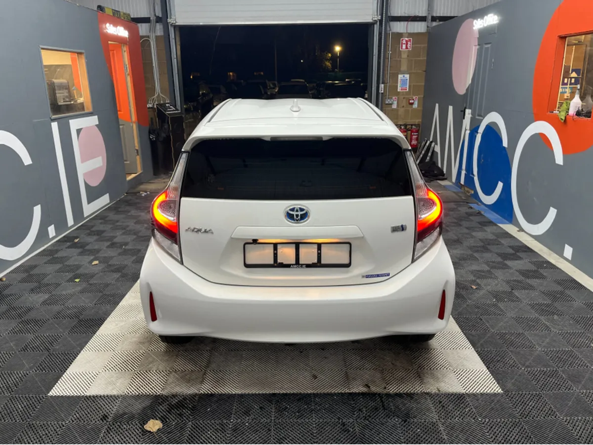 Toyota Aqua 2020 TOYOTA AQUA 1.5L PETROL / 97K KMS - Image 3