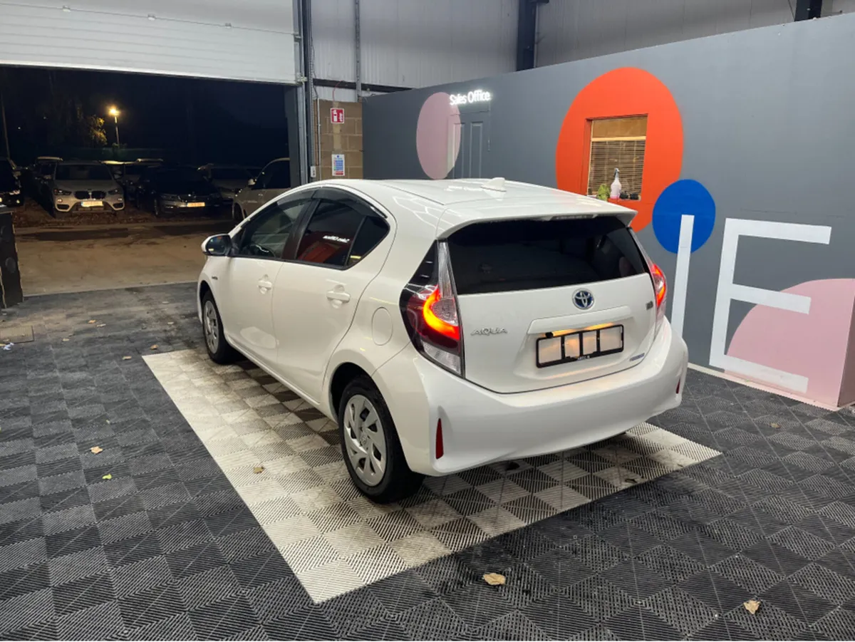 Toyota Aqua 2020 TOYOTA AQUA 1.5L PETROL / 97K KMS - Image 4