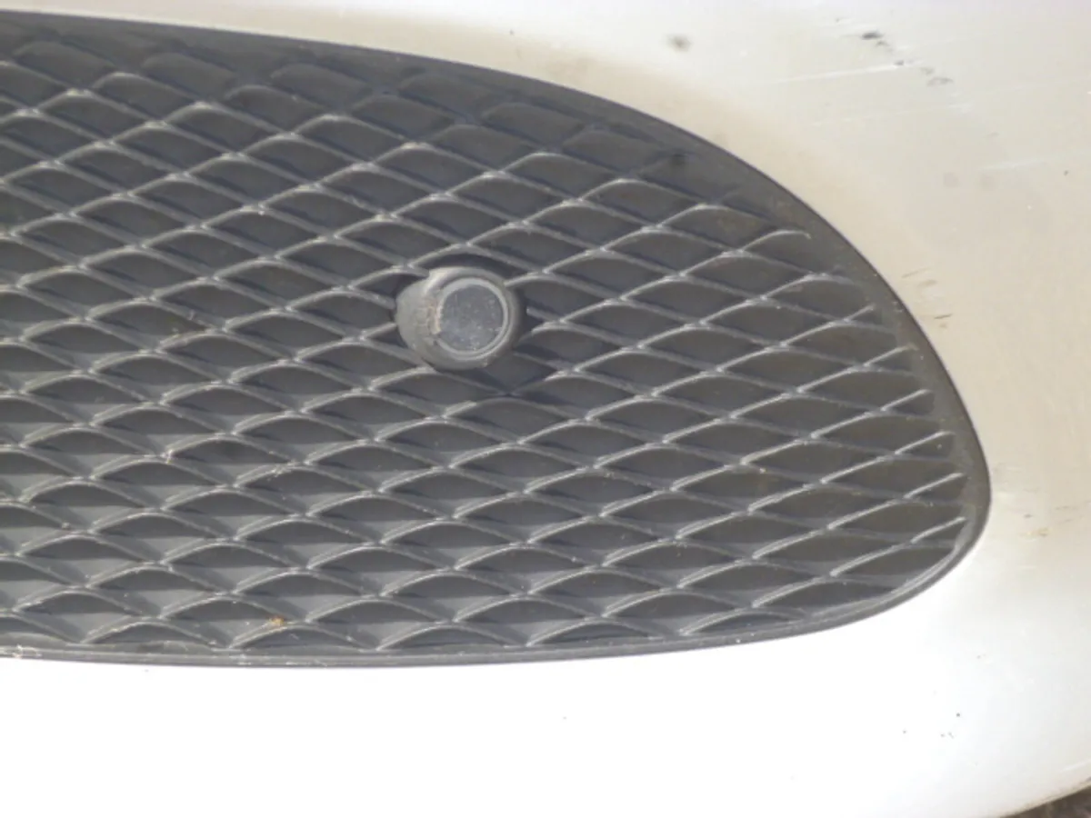 Mercedes E220D 2.0L AVANTGARDE 2018 - Image 4