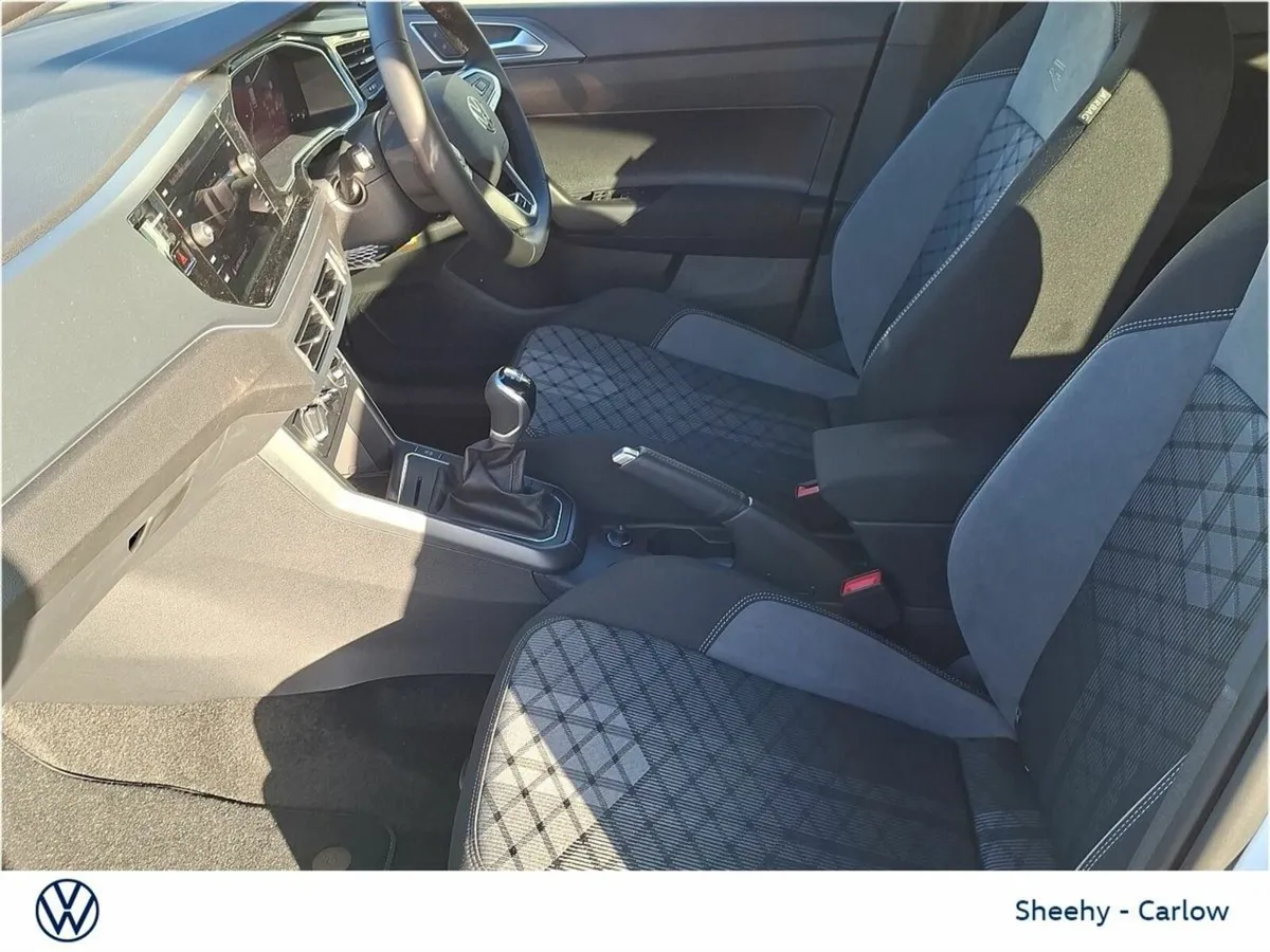Volkswagen Polo 1.0TSI R-LINE 75 5DR - Image 4