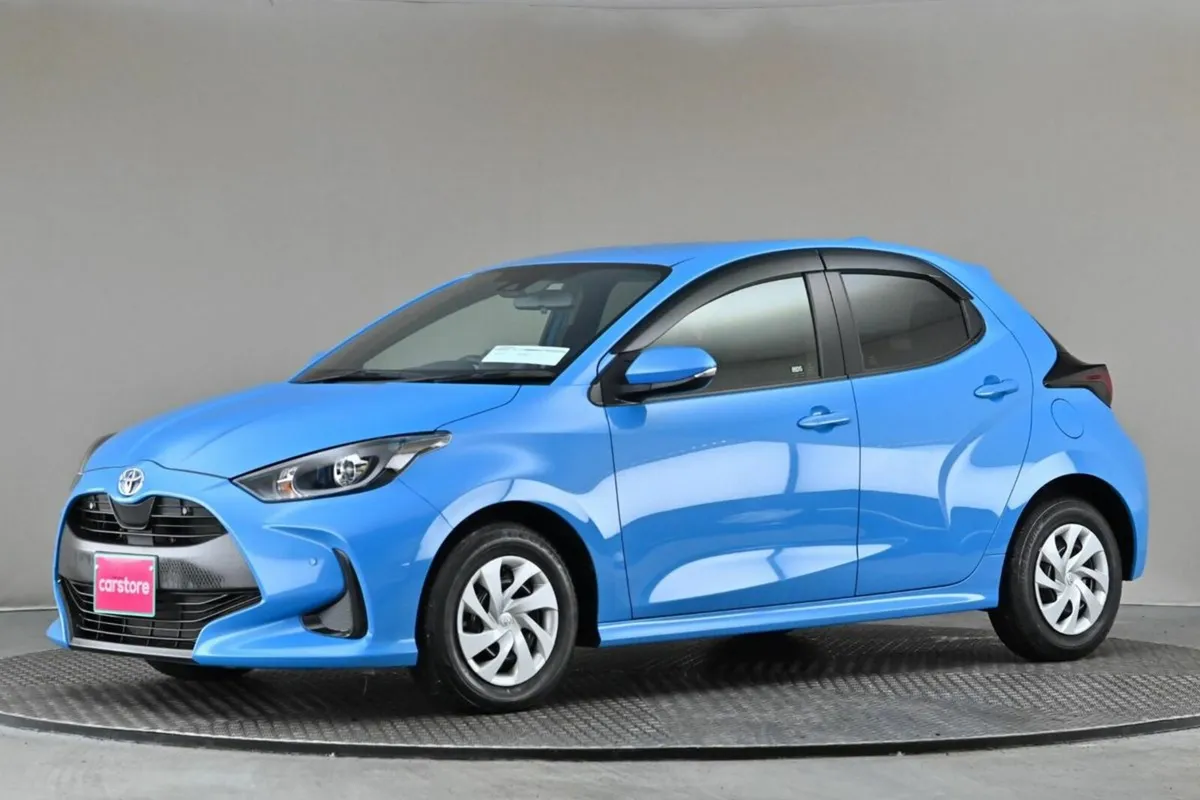 Toyota Yaris **JAN 2026 PRICING NOW**1.5 PETROL HY - Image 4
