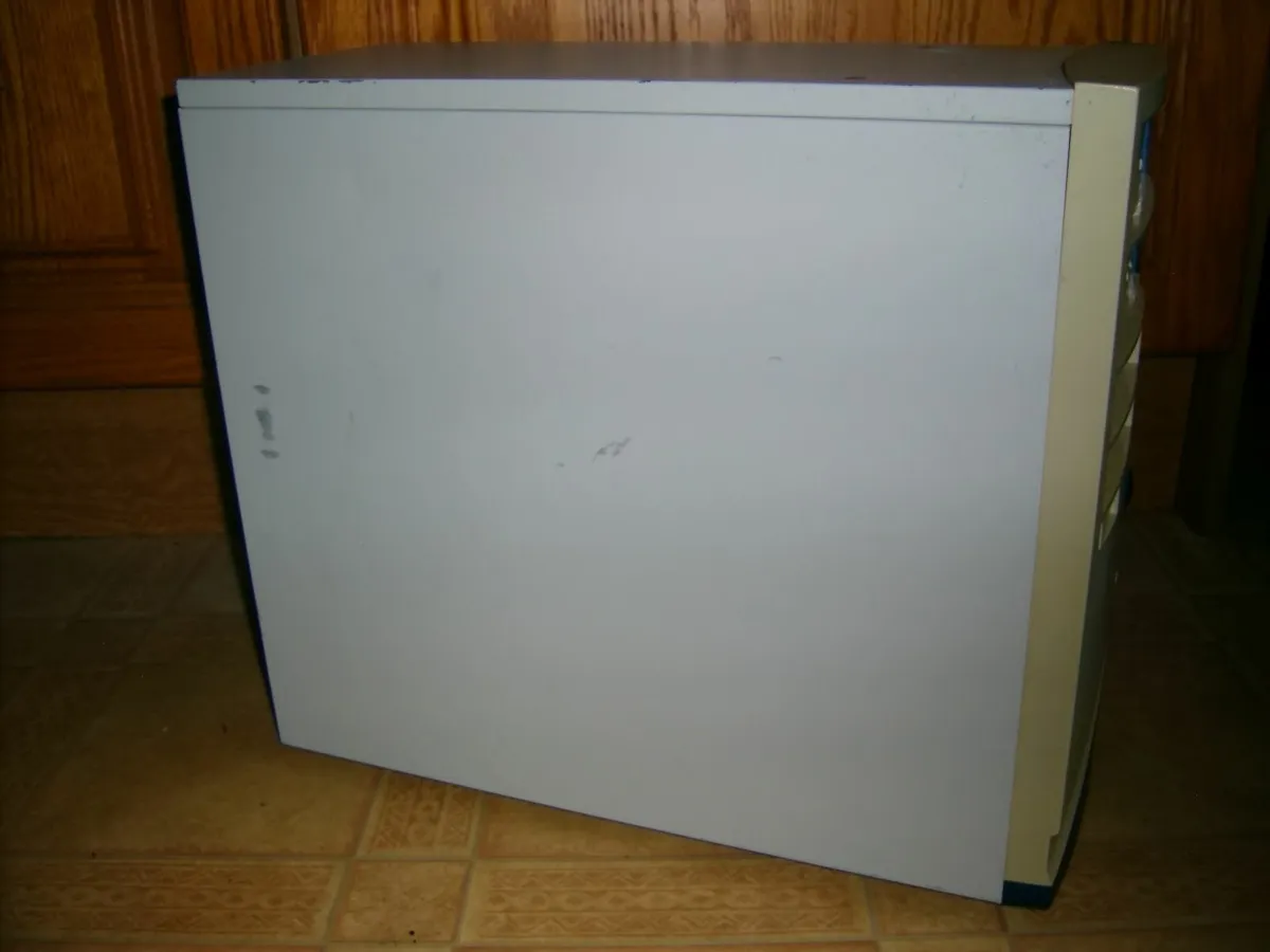 mikrostar computer - Image 2