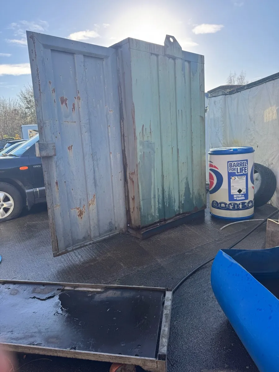 Toilet Block Galway - Image 3