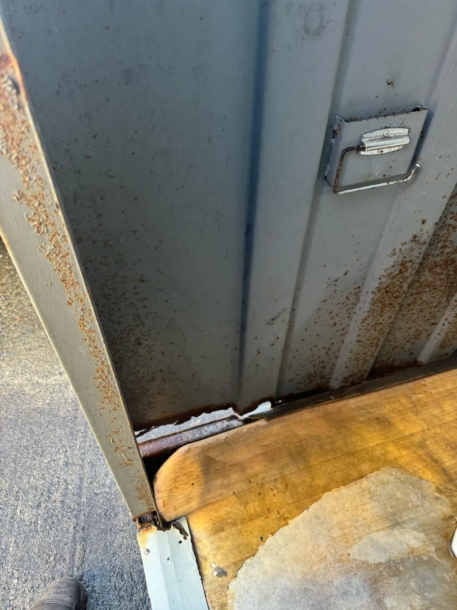 Toilet Block Galway - Image 4