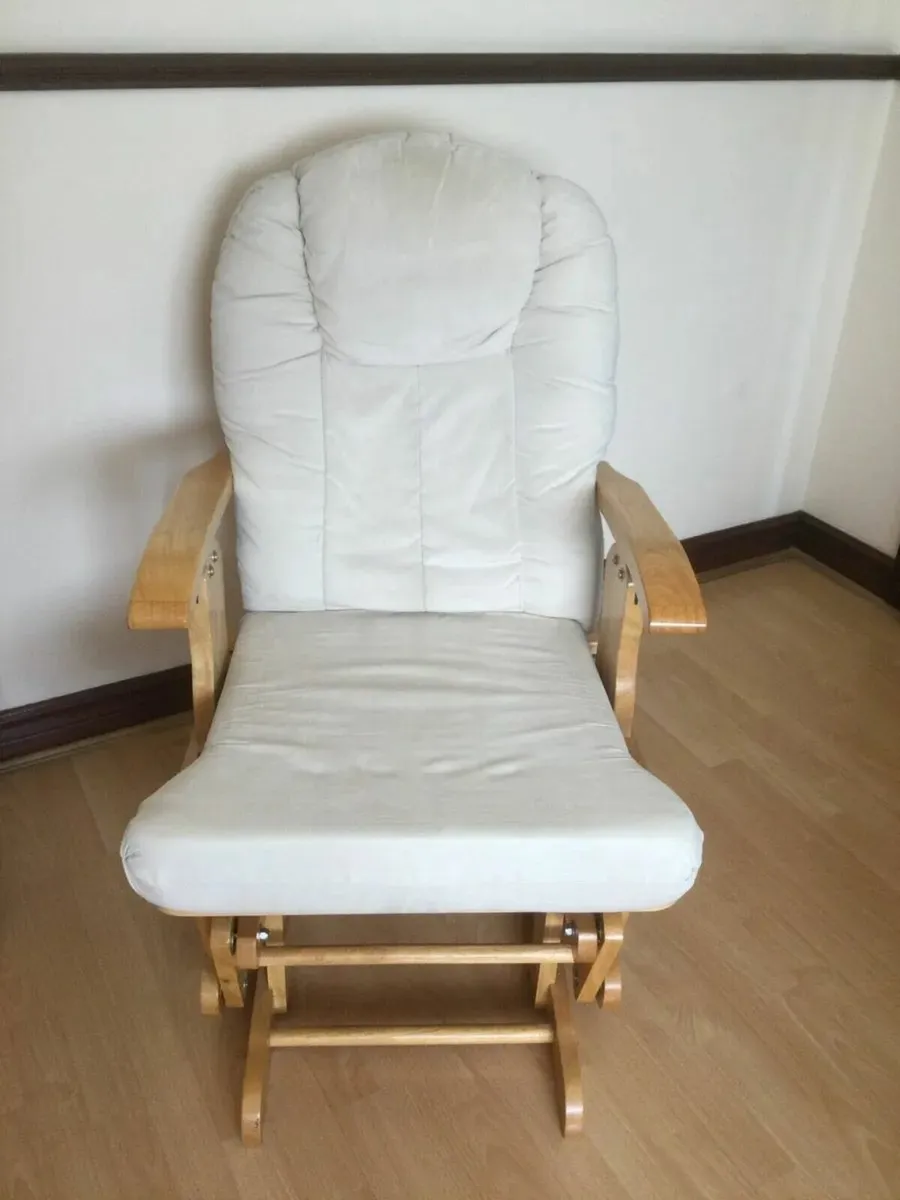 Cosatto Reclining Chair in Excellent Condition - Image 4