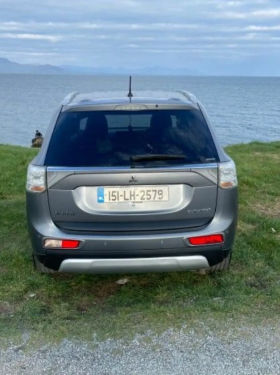 Mitsubishi Outlander 2015 - Image 3
