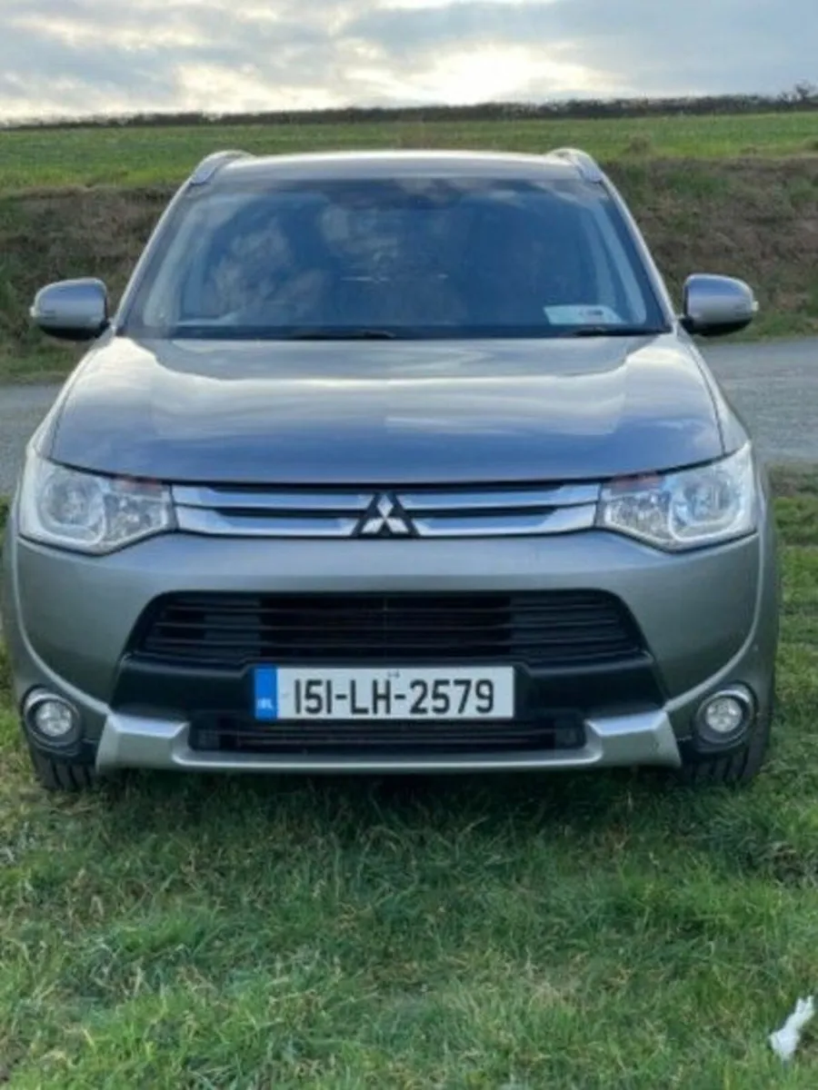 Mitsubishi Outlander 2015 - Image 1