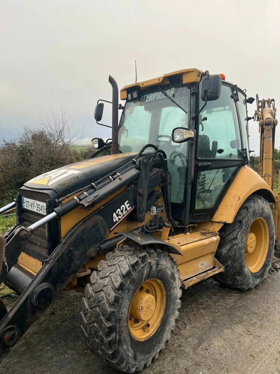 07 CAT 432E - Image 4