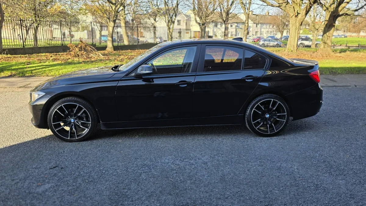 BMW 3 Series 316D - Image 4