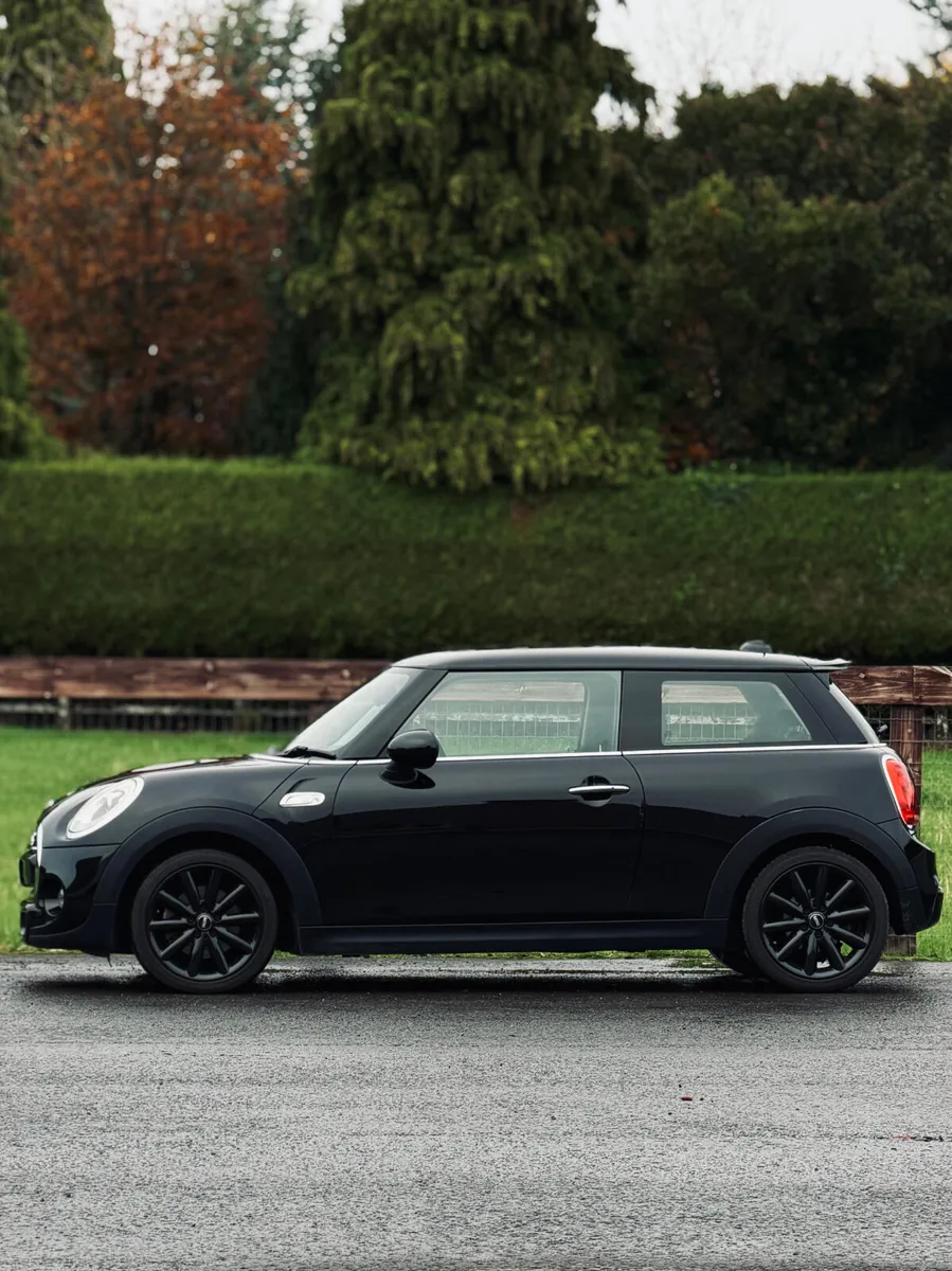 Mini Cooper SD 2.0 2017 With Full service History - Image 2