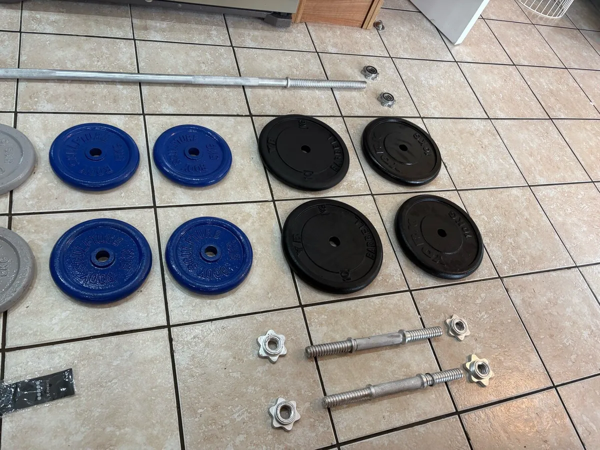 LARGE METAL WEIGHTLIFTING SOLID PLATES + BARS SET! - Image 3