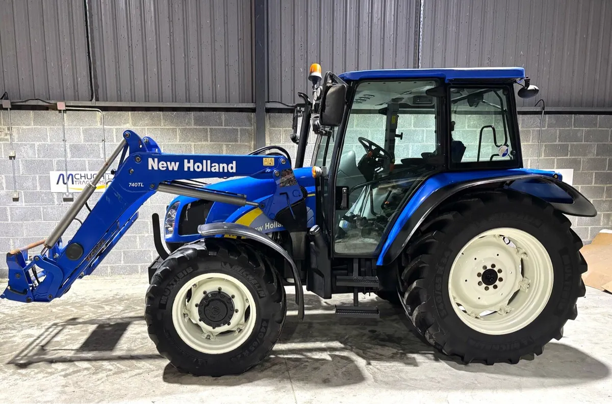 NEW HOLLAND T5070 c/w Loader - Image 2