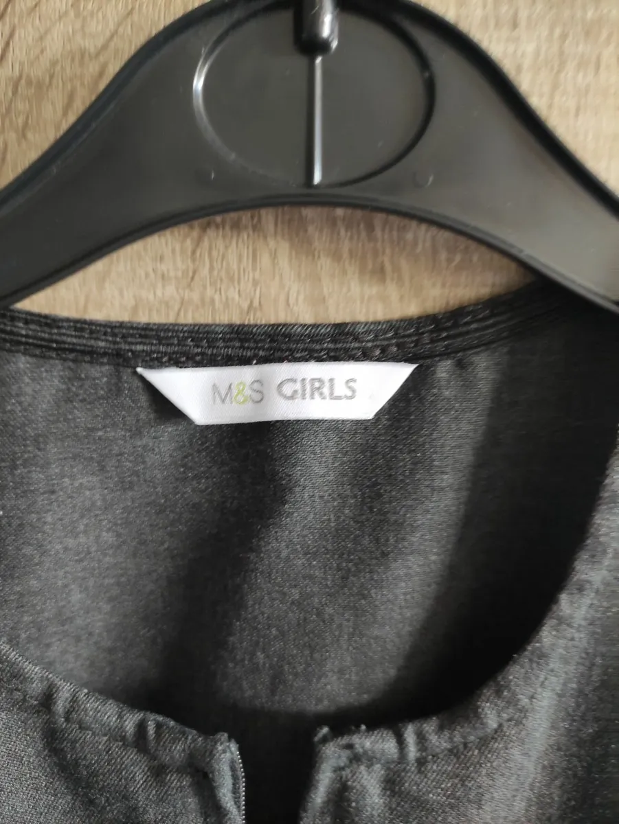 Mark and spencer school uniform 6 years old - Image 2