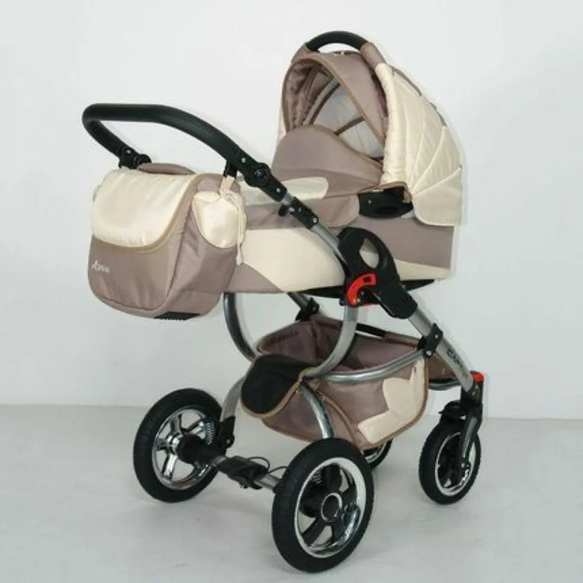 Pram - Image 1