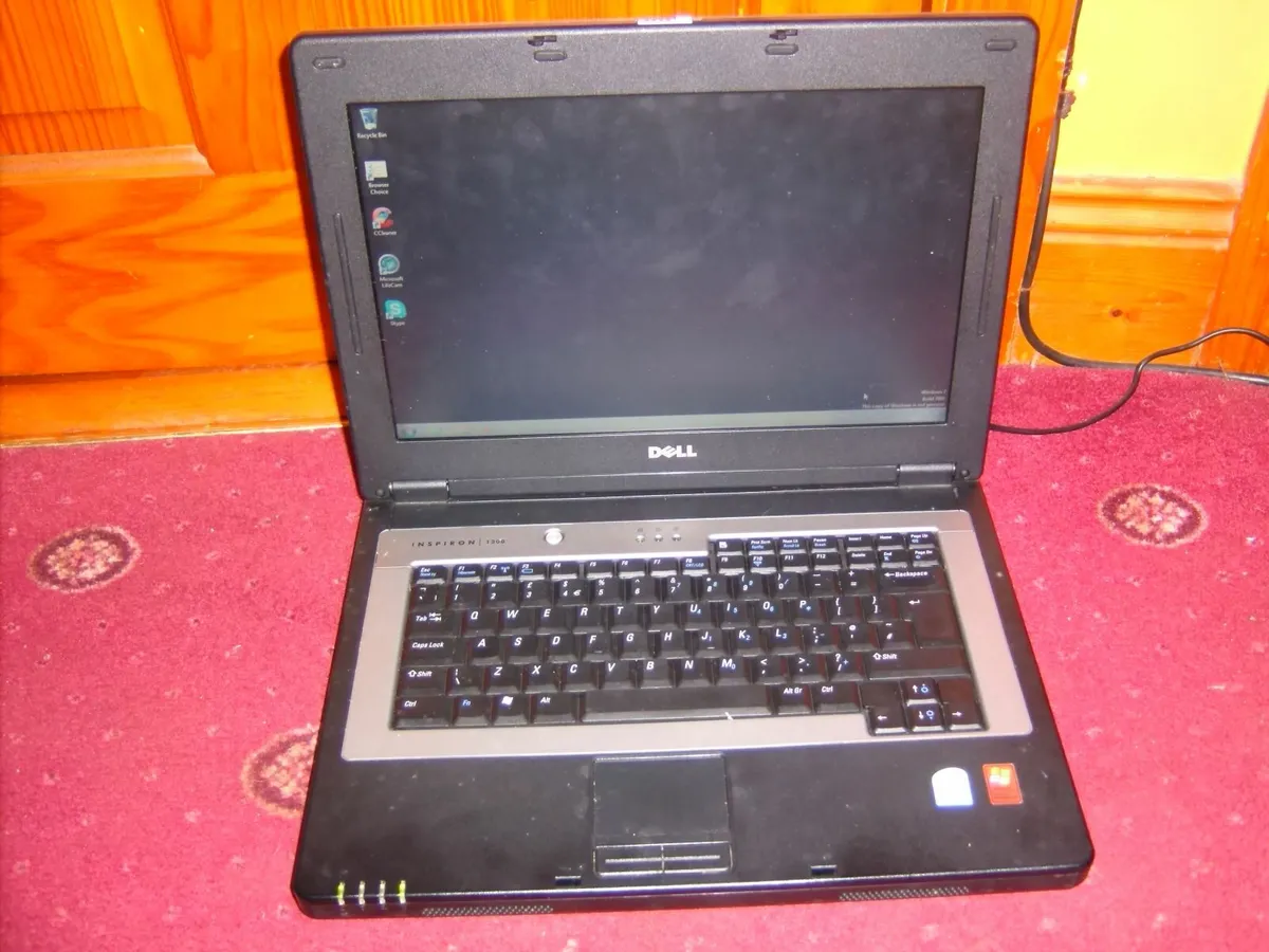 Dell laptop - Image 1