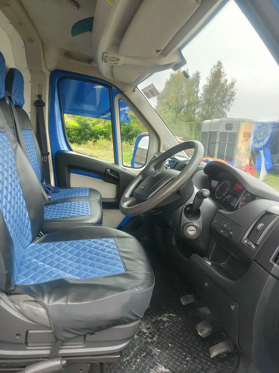 2012 Peugeot boxer 2 stall horse van - Image 4