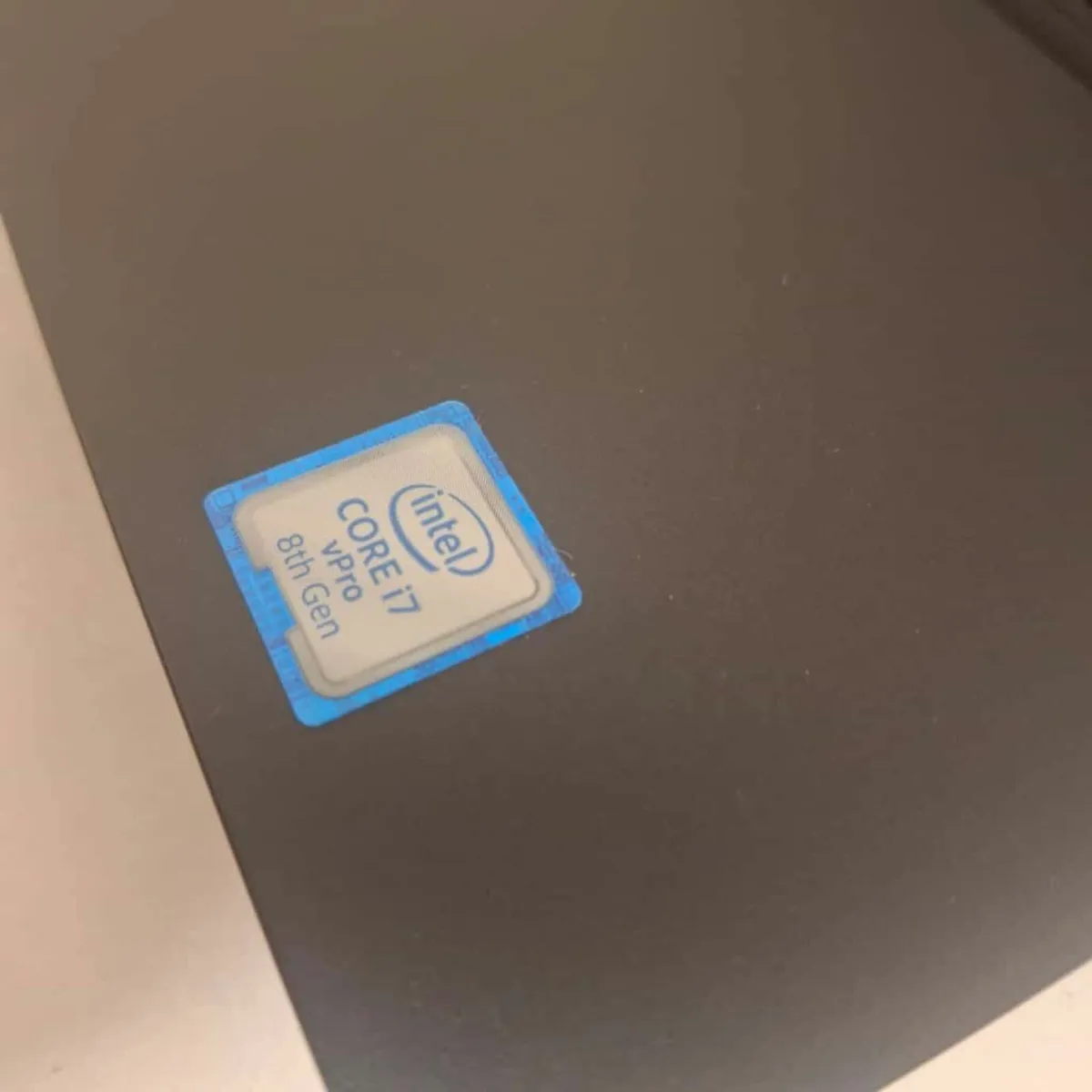 Dell Latitude 5490 | Intel Core i7-8650U (8th Gen) - Image 3
