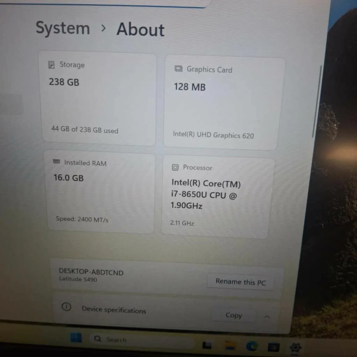 Dell Latitude 5490 | Intel Core i7-8650U (8th Gen) - Image 4