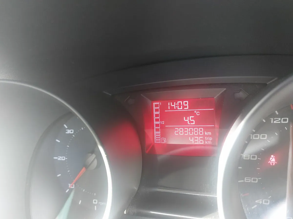 SEAT Ibiza 2011...€2500 - Image 4