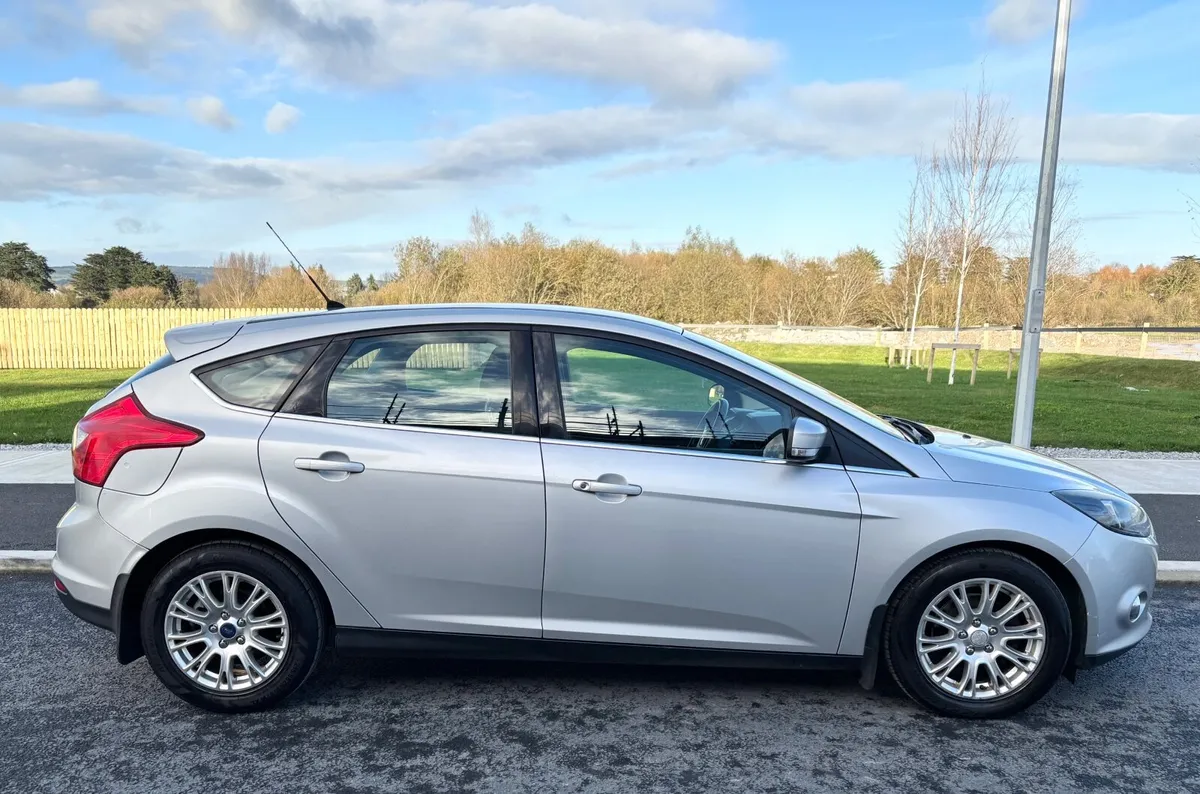 Ford Focus 1.6Tdci Titanium 2012 - Image 3