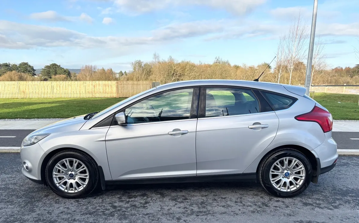Ford Focus 1.6Tdci Titanium 2012 - Image 4