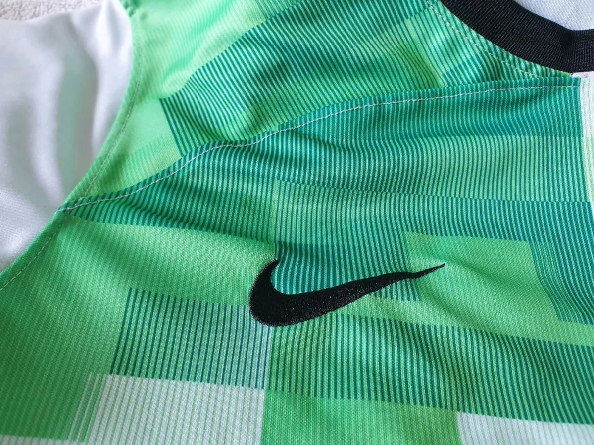 Liverpool Football Club Away Jersey 2023 to 2024 L - Image 3