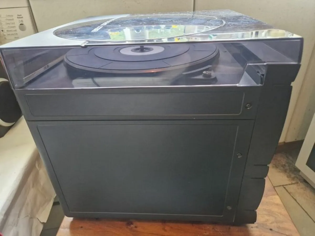 Philips FCD 19530 HIFI Stereo Music Centre - Image 4