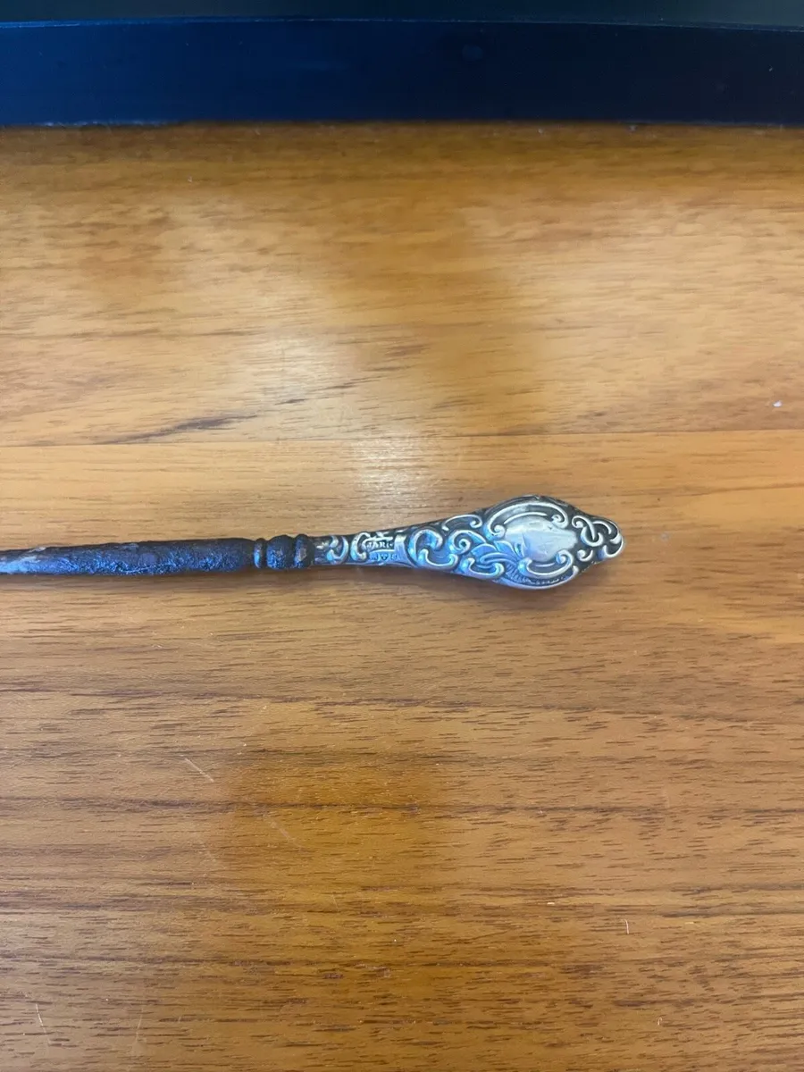 1905 Chester Silver Button Hook - Image 3